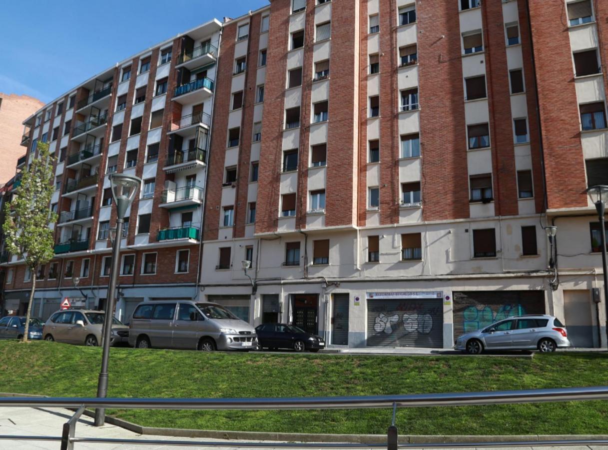 Apartament Calida Vivienda Turistica Centrica Junto Al Funicular Y Metro Bilbao Zewnętrze zdjęcie