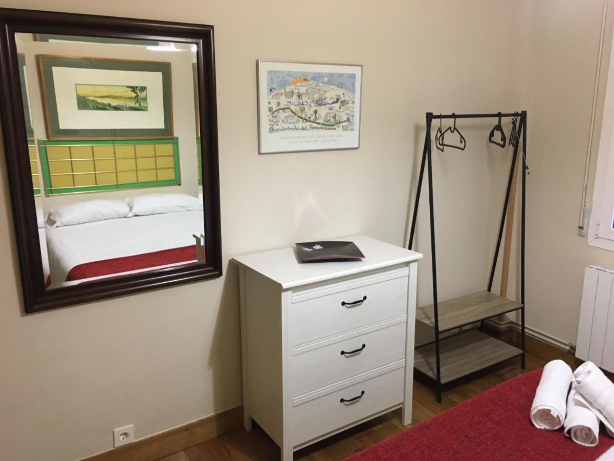Apartament Calida Vivienda Turistica Centrica Junto Al Funicular Y Metro Bilbao Zewnętrze zdjęcie